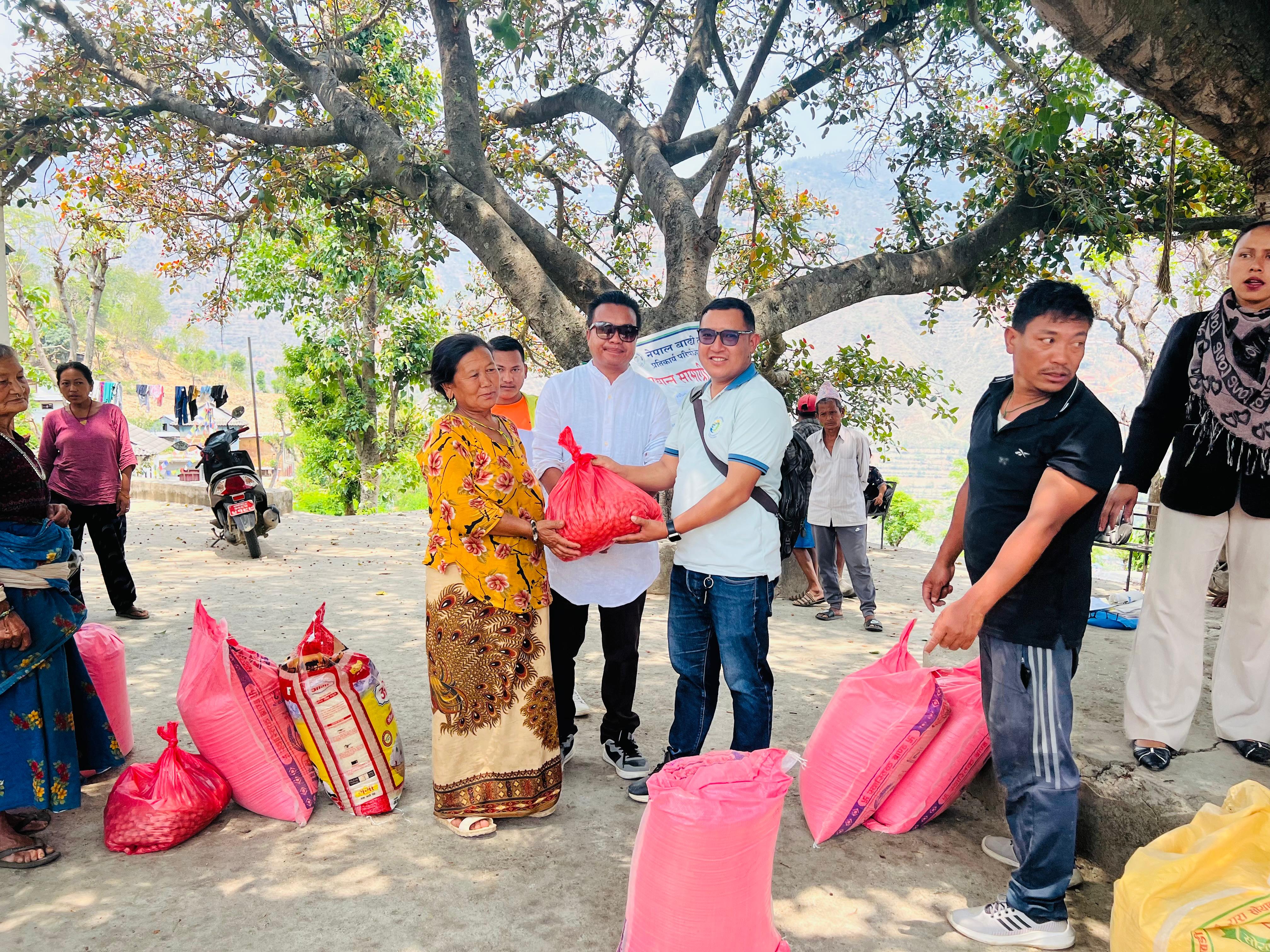 रोशीमा राहत वितरण कार्यक्रम सम्पन्न
